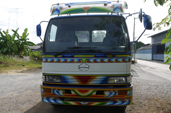 เทรเลอร์บรรทุกรถเกี่ยว HINO 10 ล้อ 2 เพลา