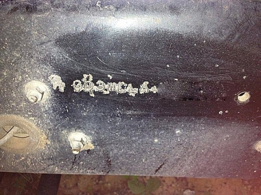 รถบรรทุก 6 ล้อ ยี่ห้อ HINO รุ่น GD3WLLA 165 แรงม้า