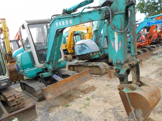 KOMATSU PC20-7E หัวเก๋ง  เก่านอก เอวแน่น ปั็มแรง เครื่องดำ