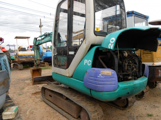 KOMATSU PC20-7E หัวเก๋ง  เก่านอก เอวแน่น ปั็มแรง เครื่องดำ