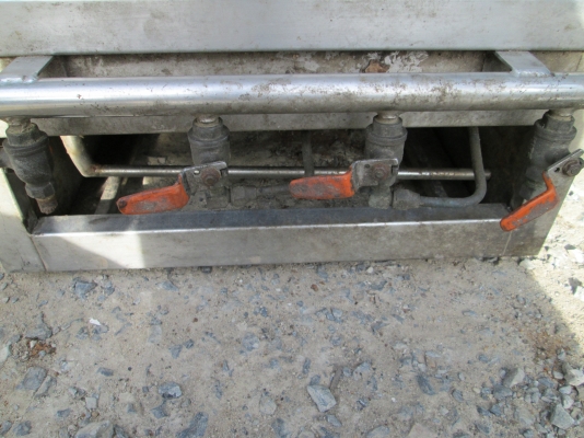 น่าจะเป็นเตาสะเต็ก   ขายตามสภาพ   ต้องตรวจเชคครับ