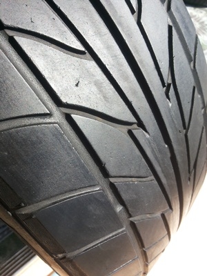 ขายยาง195/55/15 ปี 0410 NITTO NT 555   1  ชุด