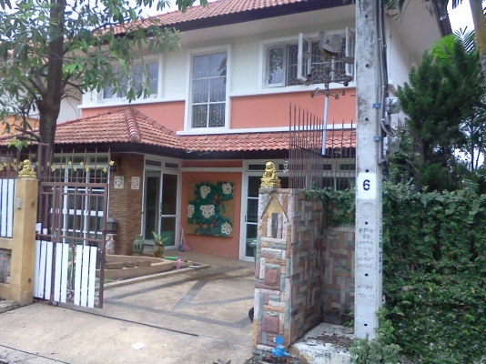 บ้านพร้อมอยู่ราคาไม่แรง50ตรวถูกๆๆ2900000พรัอมโอน หมู่บ้านรอยัลปาร์ควิลล์