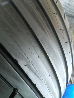 ขายยาง245/50/18 ปี 4410 DUNLOP SP MAXX GT 1 คู่ ขายยาง245/50/18 ปี 4410 DUNLOP SP MAXX GT 1 คู่