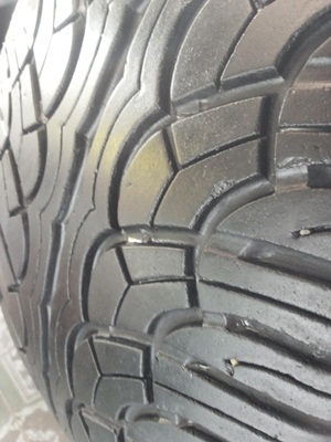 ขายยาง245/45/20 ปี 4311 YOKOHAMA PARADA SpEC-X  1 คู่