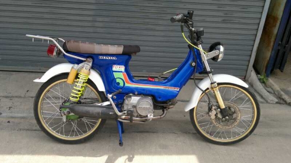 ชาลี เครื่องดรีม100 ขาย 12000 บาท