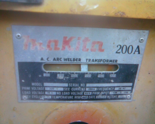 ตู้เชื่อม  makita  200แอม