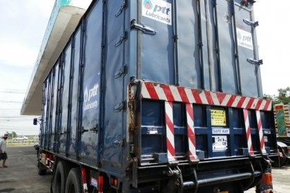 10ล้อช่วงยาวเพลาเดียว7.50ม HINO MEGA FLปี48ตู้แห้งประตู10บาน
