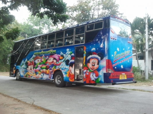 ขาย รถบัส ตัวถังเชิดชัยทั้งคัน ปี 52 ทรงสามเสา