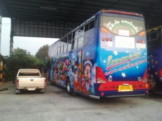 ขาย รถบัส ตัวถังเชิดชัยทั้งคัน ปี 52 ทรงสามเสา