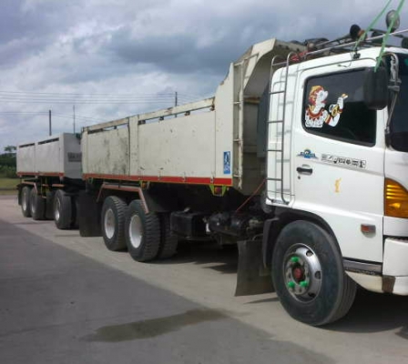 เมก้า220แม่ลูกดั้มหน้าพระลานปี47 แก๊ส4ถัง ผสมน้ำมัน ใช้งานอยู่1800000-