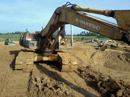 200-5 โคมัสสุ เครื่องอีซูซุ ไม่โบ ปั้มเดิม ทำงานได้ปกติระบบไฟฟ้าไม่มีลอนเลอร์อยู่ครบใบเทคมีหายบ้างเอวแน่น บูทซินจารบีรั่ว ขยับนิดหน่อยระบบซินหัวใจแพรดียังอยู่ดังภาพประกอบขาย 420000 คอนโทรนสั้น 1 ยาว 1ตามภาพประกอบ 200-5 โคมัสสุ เครื่องอีซูซุ ไม่โบ ปั้มเดิม ทำงานได้ปกติระบบไฟฟ้าไม่มีลอนเลอร์อยู่ครบใบเทคมีหายบ้างเอวแน่น บูทซินจารบีรั่ว ขยับนิดหน่อยระบบซินหัวใจแพรดียังอยู่ดังภาพประกอบขาย 420000 คอนโทรนสั้น 1 ยาว 1ตามภาพประกอบ