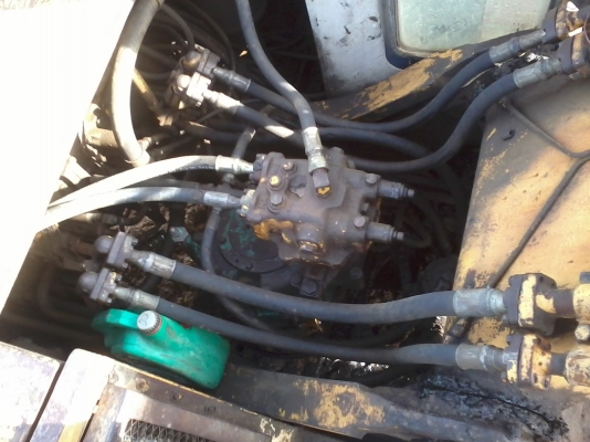 200-5 โคมัสสุ เครื่องอีซูซุ ไม่โบ ปั้มเดิม ทำงานได้ปกติระบบไฟฟ้าไม่มีลอนเลอร์อยู่ครบใบเทคมีหายบ้างเอวแน่น บูทซินจารบีรั่ว ขยับนิดหน่อยระบบซินหัวใจแพรดียังอยู่ดังภาพประกอบขาย 420000 คอนโทรนสั้น 1 ยาว 1ตามภาพประกอบ 200-5 โคมัสสุ เครื่องอีซูซุ ไม่โบ ปั้มเดิม ทำงานได้ปกติระบบไฟฟ้าไม่มีลอนเลอร์อยู่ครบใบเทคมีหายบ้างเอวแน่น บูทซินจารบีรั่ว ขยับนิดหน่อยระบบซินหัวใจแพรดียังอยู่ดังภาพประกอบขาย 420000 คอนโทรนสั้น 1 ยาว 1ตามภาพประกอบ