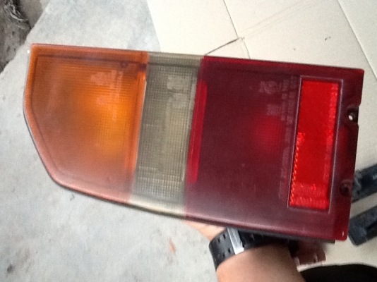 ขายไฟท้ายและไฟเลี้ยวแก้ม suzuki vitara 1ชุด900บาท ขายไฟท้ายและไฟเลี้ยวแก้ม suzuki vitara 1ชุด900บาท