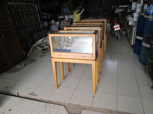 เหลือ 1 ใบ สวยๆๆ โชว์สินค้า  โชว์พระ  โชว์ได้ทุกอย่างราคาติดดิน