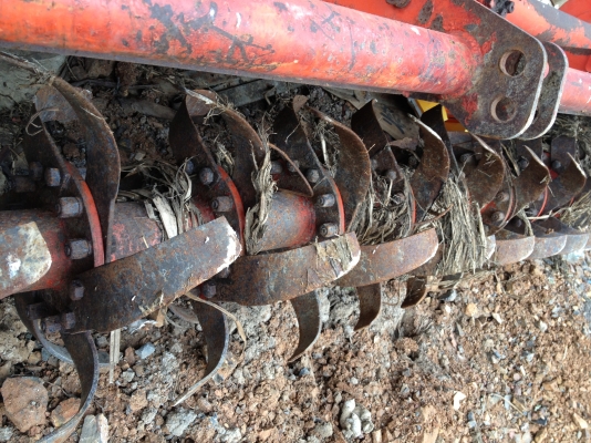 ขายโล ตราช้าง 1.8  25000 ครับ