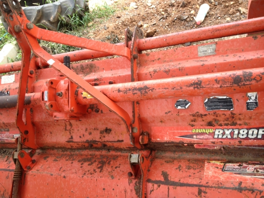 ขายโล ตราช้าง 1.8  25000 ครับ