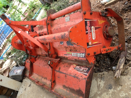 ขายโล ตราช้าง 1.8  25000 ครับ