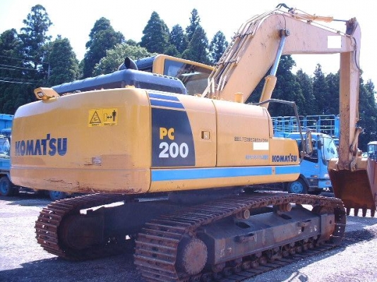 KOMATSU