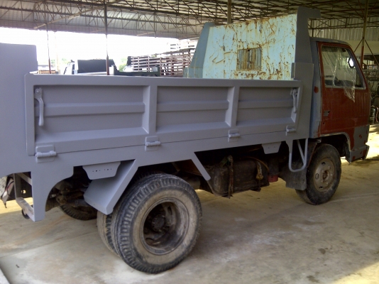 ขายรถหกล้อดัม 355000  ราคานี่พร้อมทำสีใหม่ เครื่อง 88 HP ปรับปรุงเพื่อความสวยงาม