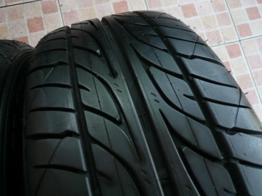 ขายยาง DUNLOP LM703-----185-55-15-----ดอกสวยจัด (1คู่) ขายยาง DUNLOP LM703-----185-55-15-----ดอกสวยจัด (1คู่)