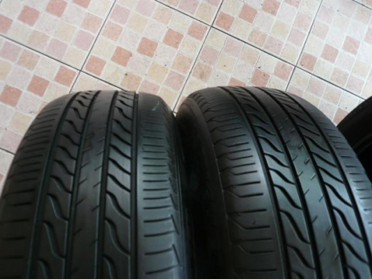 ขายยาง MICHELIN PRIMACY LC-----215-60-16-----ปี2611 (1ชุด)