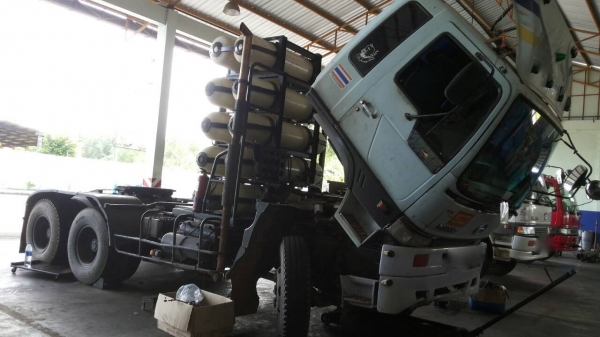 รถฮีโน่ 10 ล้อ หัวลาก FM2K 260 แรงม้า สนใจติดต่อ 081 - 6079515 รถฮีโน่ 10 ล้อ หัวลาก FM2K 260 แรงม้า สนใจติดต่อ 081 - 6079515