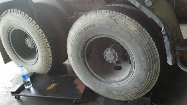 รถฮีโน่ 10 ล้อ หัวลาก FM2K 260 แรงม้า สนใจติดต่อ 081 - 6079515 รถฮีโน่ 10 ล้อ หัวลาก FM2K 260 แรงม้า สนใจติดต่อ 081 - 6079515