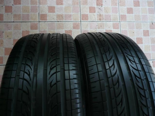 ขายยาง KUMHO-----215-45-17-----ปี11 สวยๆ (1คู่) ขายยาง KUMHO-----215-45-17-----ปี11 สวยๆ (1คู่)