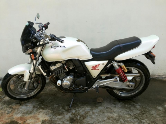 ขายcb400 ปี1993 สภาพดีมาก กริ๊บๆ อินวอย/สพม แท้ด่วน ขายcb400 ปี1993 สภาพดีมาก กริ๊บๆ อินวอย/สพม แท้ด่วน