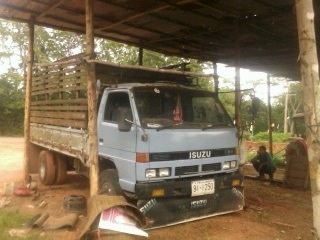 NPR 59 L 115แรง 4bd1 385000  Fหน้า หลัง