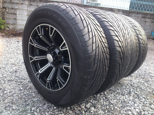 ขายแม็กLENSO lntimidator6  6รู139.7 ขอบ18  9นิ้ว พร้อมยางMAXXIS 265/60R18 ยางปี12  1 ชุด