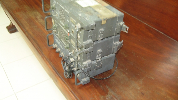 วิทยุติดตั้งบนรถจิ๊บ