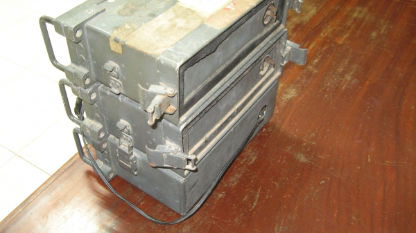 วิทยุติดตั้งบนรถจิ๊บ