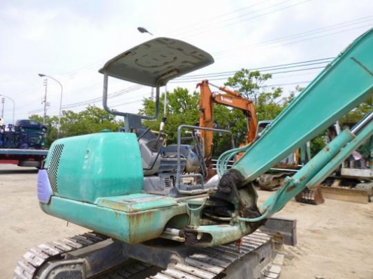 KOMATSU