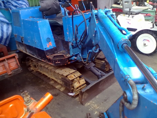 ขายรถแบ็คโฮเล็ก KUBOTA เก่านอกไม่เคยใช้งานในไทย