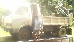 HINO FB 117 HP WO4D หกล้อดั๊มพ์ กระบะดั๊มพ์เหล็ก 4 ตันความยาว 3.50 เมตรสภาพสวย เครื่องแห้งแรงดีเดิมๆไม่เยิ้ม ภายในเก๋งคอนโซลสวยไม่มีผุกร่อน พวงมาลัยเพาเวอร์ ช่วงล่างคัชซีสวยเดิมไม่มีดาม ติด F หน้า F หลังครบแล้ว ยาง 8.25 ขอบ 16 สภาพดี 70\% พร้อมใช้งาน เอกสา HINO FB 117 HP WO4D หกล้อดั๊มพ์ กระบะดั๊มพ์เหล็ก 4 ตันความยาว 3.50 เมตรสภาพสวย เครื่องแห้งแรงดีเดิมๆไม่เยิ้ม ภายในเก๋งคอนโซลสวยไม่มีผุกร่อน พวงมาลัยเพาเวอร์ ช่วงล่างคัชซีสวยเดิมไม่มีดาม ติด F หน้า F หลังครบแล้ว ยาง 8.25 ขอบ 16 สภาพดี 70\% พร้อมใช้งาน เอกสา