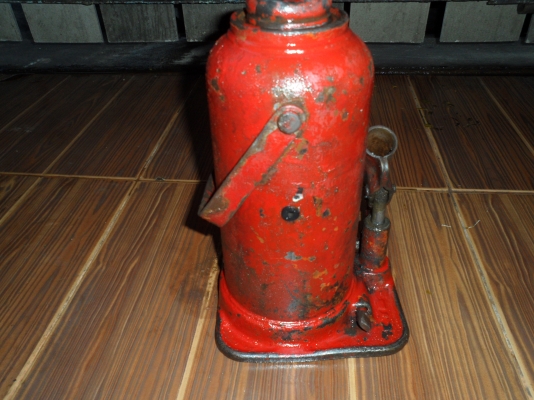 แม่แรงกระปุก แม่แรงกระปุก