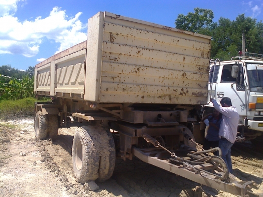 แม่-ลูก ดั้ม UD CWM430M 230แรง รถสวยสภาพดีพร้อมใช้..ดั้มสามมิตร.