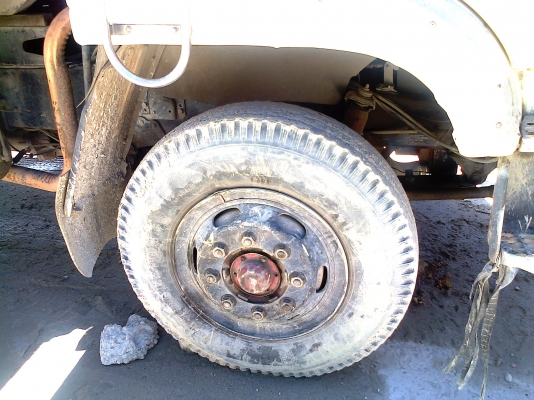 แม่-ลูก ดั้ม UD CWM430M 230แรง รถสวยสภาพดีพร้อมใช้..ดั้มสามมิตร.