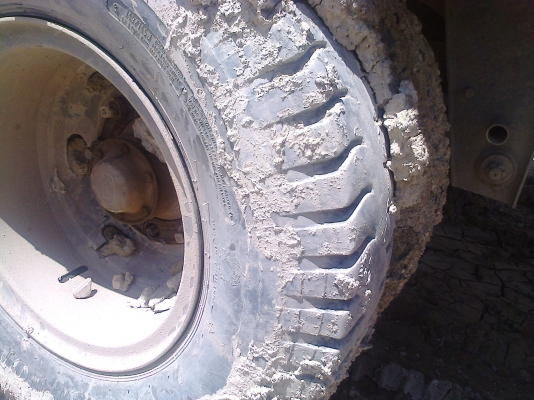 แม่-ลูก ดั้ม UD CWM430M 230แรง รถสวยสภาพดีพร้อมใช้..ดั้มสามมิตร.