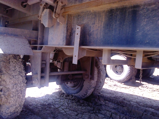 แม่-ลูก ดั้ม UD CWM430M 230แรง รถสวยสภาพดีพร้อมใช้..ดั้มสามมิตร.