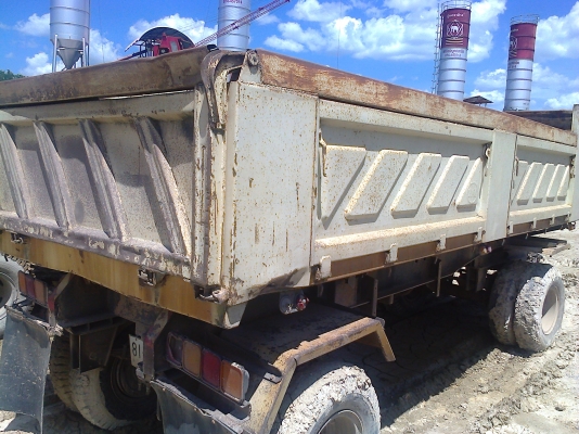 แม่-ลูก ดั้ม UD CWM430M 230แรง รถสวยสภาพดีพร้อมใช้..ดั้มสามมิตร.