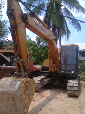 รถแบคโฮ PC120-3 พร้อมใช้งาน รถแรง