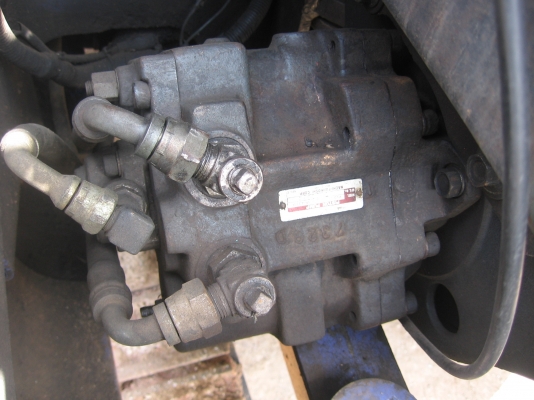 ขาย !!! แบคโฮ AX-40 HITACHI เครื่อง ISUZU 4 สูบ 4JE1สอบถาม 081-0060408 ขาย !!! แบคโฮ AX-40 HITACHI เครื่อง ISUZU 4 สูบ 4JE1สอบถาม 081-0060408