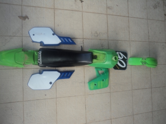 ขายชุดสีkx80  ขายแล้วรอส่ง