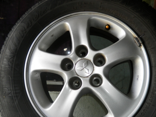 แม็ก ไททันพร้อมยาง 205/70/15สวยจัด