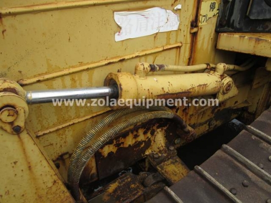 รถดันดิน Caterpillar D4C Series II เครื่องจักรมือสองในประเทศ สภาพพร้อมใช้ เอกสารพร้อมโอน 081-981-9339 บุ๋ม