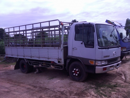 6ล้อHINO FB4J ยาว 5 ม. รถยังใหม่ๆ ไม่มีที่ติ