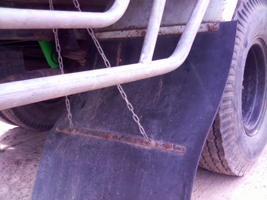 6ล้อHINO FB4J ยาว 5 ม. รถยังใหม่ๆ ไม่มีที่ติ